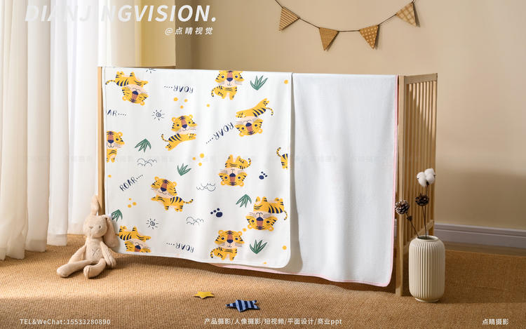 隔尿垫产品摄影丨 婴童卡通印花纱布防水透气tpu隔尿垫设计图片